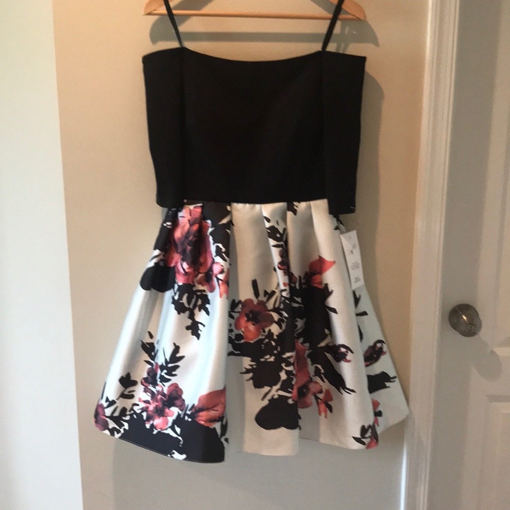 NWT Betsy &Adam Off-The-Shoulder Fit & Flare Dress - Picture 2 of 7